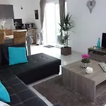 Apartment Les Toiles De