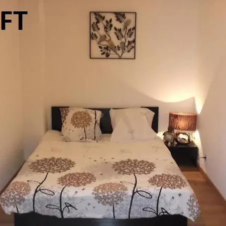 Apartment Les Toiles De